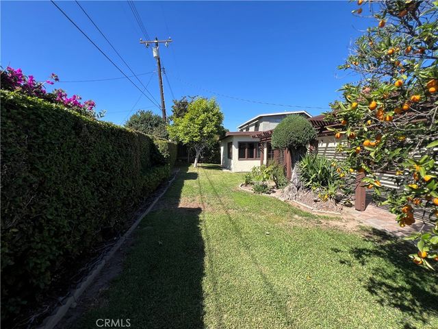 328 S Wheeler Place, Orange, CA 92869