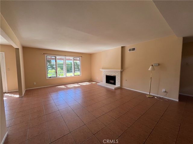 328 S Wheeler Place, Orange, CA 92869