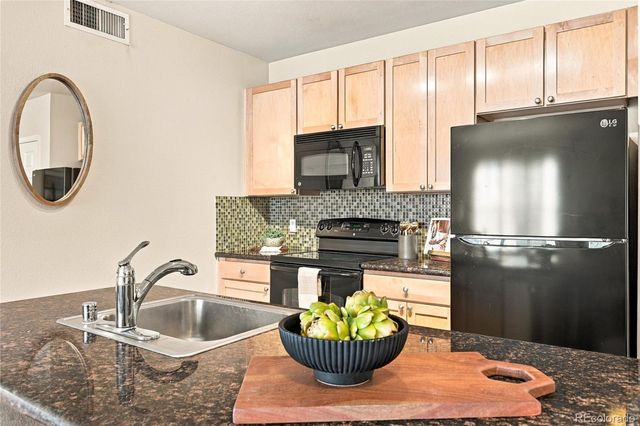 1623 Saint Paul Street 301, Denver, CO 80206