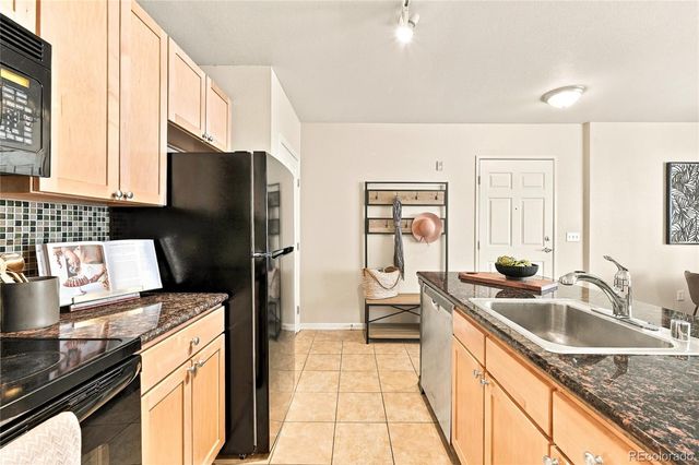 1623 Saint Paul Street 301, Denver, CO 80206