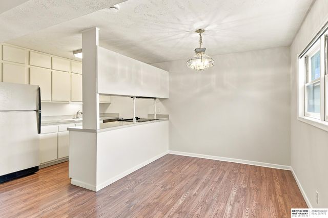 12737 Woodcrest Plz Apt 119, Omaha, NE 68137