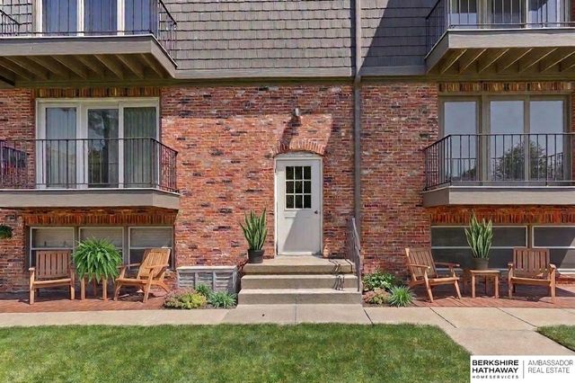 12737 Woodcrest Plz Apt 119, Omaha, NE 68137