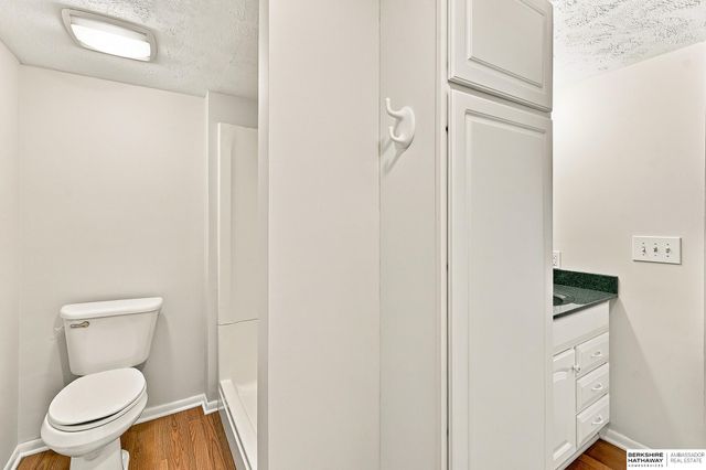 12737 Woodcrest Plz Apt 119, Omaha, NE 68137