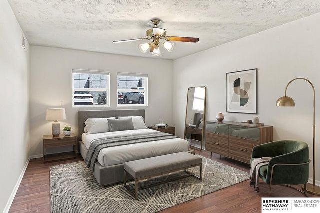 12737 Woodcrest Plz Apt 119, Omaha, NE 68137