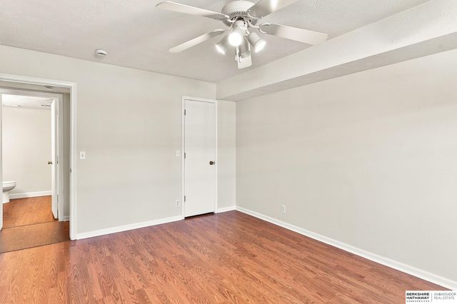 12737 Woodcrest Plz Apt 119, Omaha, NE 68137