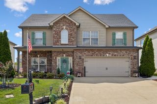 920 Tanager Ct, Clarksville, TN 37040