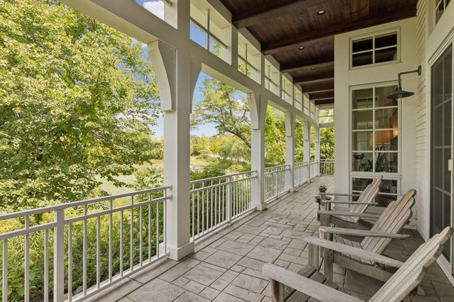 1625 Locust Hills Trail, Wayzata, MN 55391