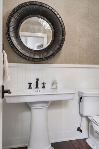 1625 Locust Hills Trail, Wayzata, MN 55391