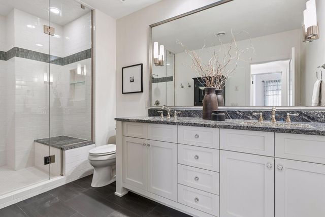 1625 Locust Hills Trail, Wayzata, MN 55391
