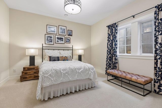 1625 Locust Hills Trail, Wayzata, MN 55391