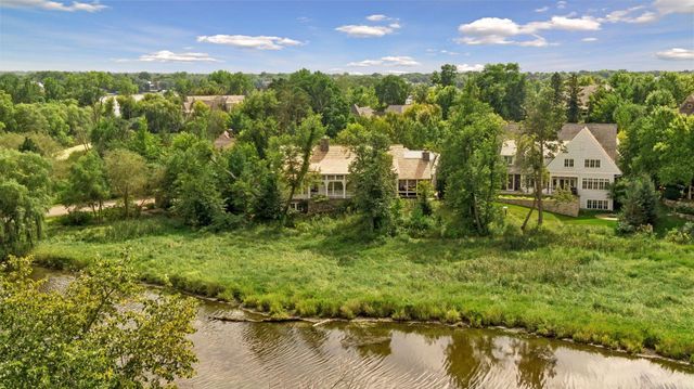 1625 Locust Hills Trail, Wayzata, MN 55391