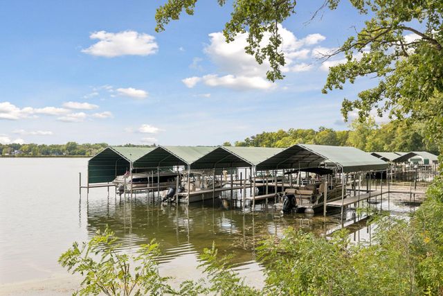 1625 Locust Hills Trail, Wayzata, MN 55391