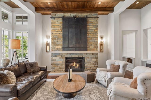 1625 Locust Hills Trail, Wayzata, MN 55391