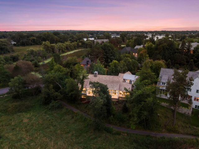 1625 Locust Hills Trail, Wayzata, MN 55391