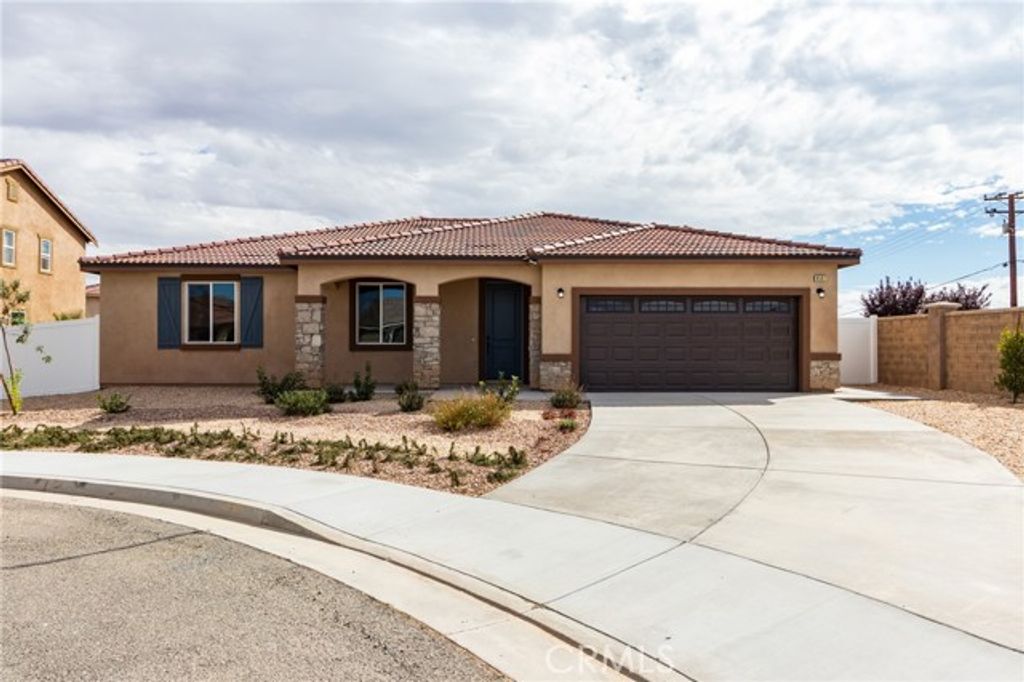 8507 Stockton Avenue, Hesperia, CA 92344