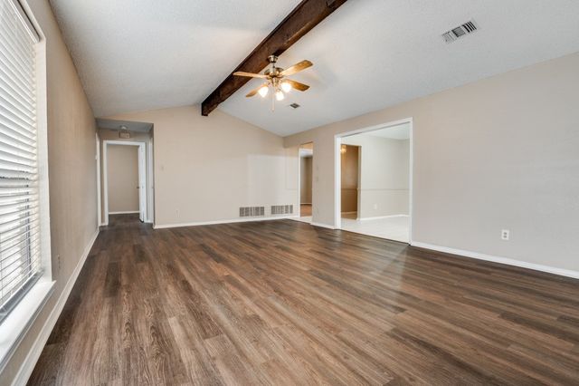 821 Hillside Drive, Cedar Hill, TX 75104