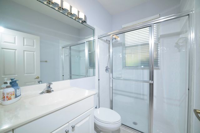 10052 Diamond Lake Drive, Boynton Beach, FL 33437