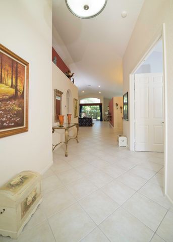 10052 Diamond Lake Drive, Boynton Beach, FL 33437