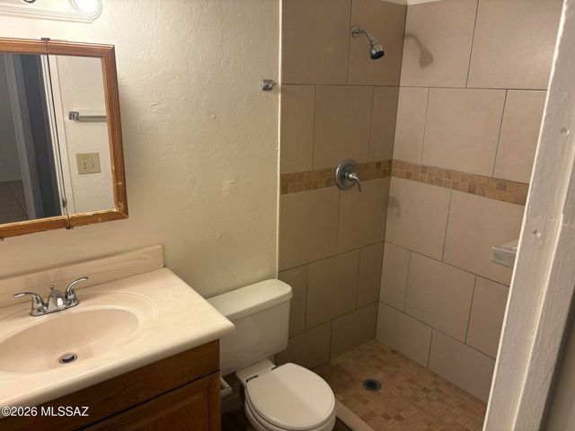 2327 N Dodge Boulevard, Tucson, AZ 85716