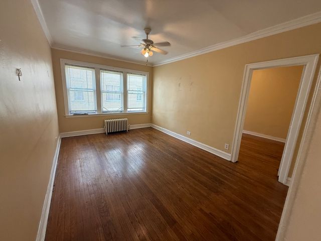 2146 S Gunderson Avenue 214, Berwyn, IL 60402