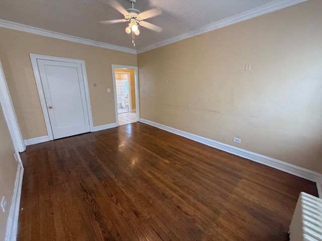 2146 S Gunderson Avenue 214, Berwyn, IL 60402