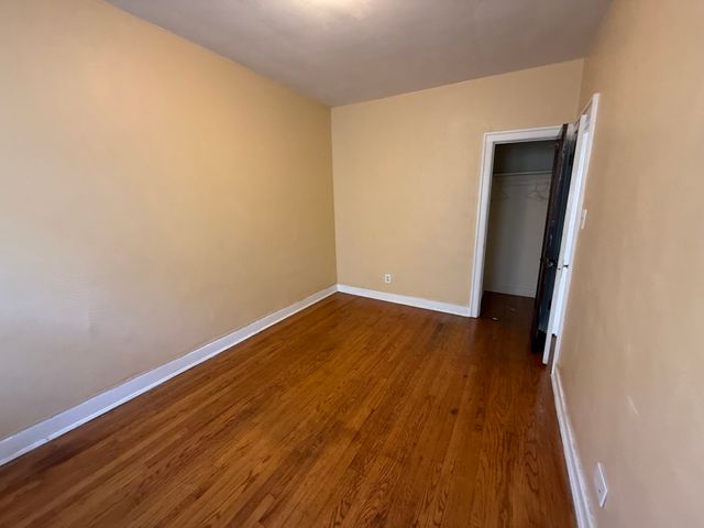 2146 S Gunderson Avenue 214, Berwyn, IL 60402