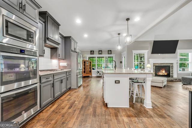 112 Gordon Oaks Way, Moreland, GA 30259