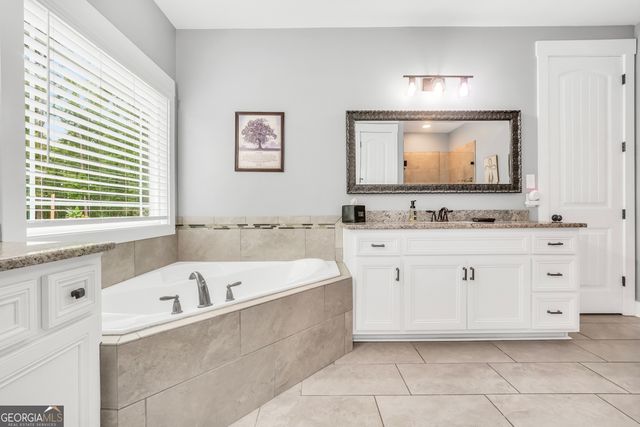 112 Gordon Oaks Way, Moreland, GA 30259