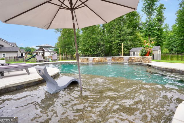 112 Gordon Oaks Way, Moreland, GA 30259