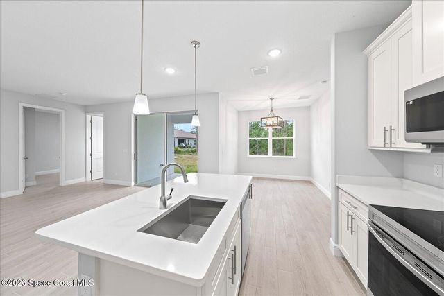 3373 Fitzpatrick Avenue SW, Palm Bay, FL 32908