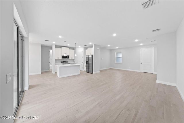 3373 Fitzpatrick Avenue SW, Palm Bay, FL 32908