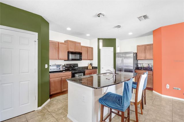 4605 SOMERSET HILL LANE, Riverview, FL 33578