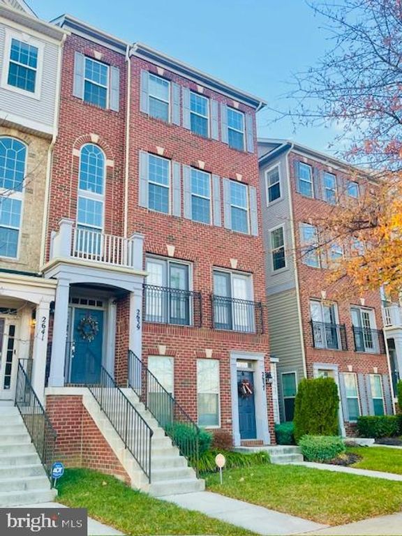 2639 CAMPUS WAY N, Lanham, MD 20706