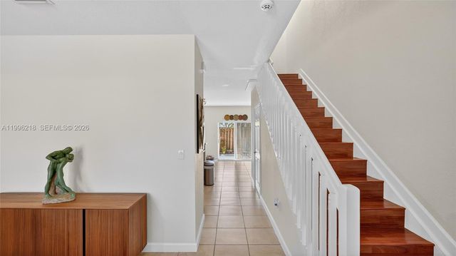 9041 SW 227th St 5, Cutler Bay, FL 33190