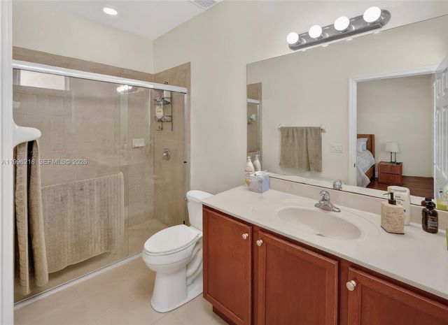 9041 SW 227th St 5, Cutler Bay, FL 33190