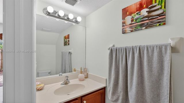 9041 SW 227th St 5, Cutler Bay, FL 33190