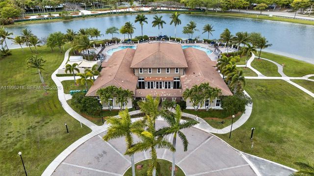 9041 SW 227th St 5, Cutler Bay, FL 33190