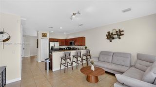 9041 SW 227th St 5, Cutler Bay, FL 33190
