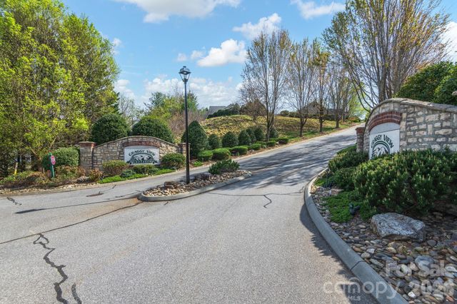 45 Craggy Vista Drive, Swannanoa, NC 28778