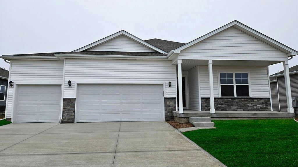 2417 Butler Drive, Adel, IA 50003