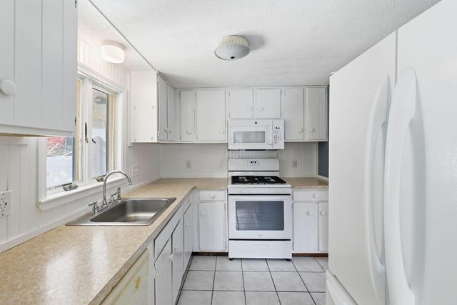 544 Cotuit Road, Mashpee, MA 02649