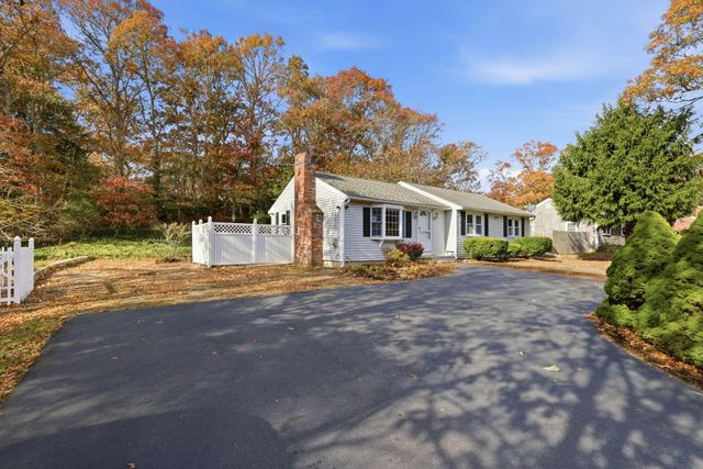 544 Cotuit Road, Mashpee, MA 02649