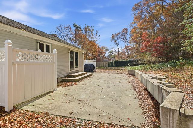 544 Cotuit Road, Mashpee, MA 02649