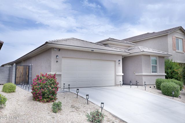 17052 W DIANA Avenue, Waddell, AZ 85355