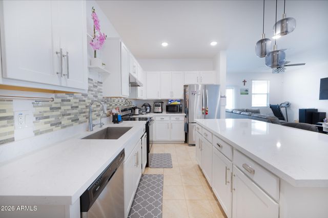 17052 W DIANA Avenue, Waddell, AZ 85355
