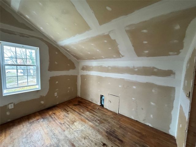 3025 PINE Avenue, Erie, PA 16504