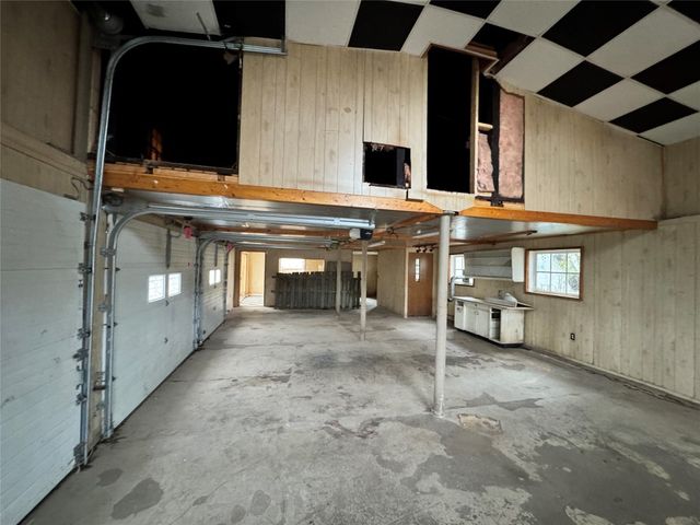 3025 PINE Avenue, Erie, PA 16504