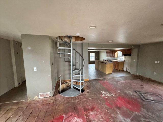 3025 PINE Avenue, Erie, PA 16504