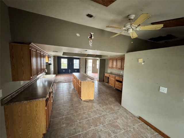 3025 PINE Avenue, Erie, PA 16504