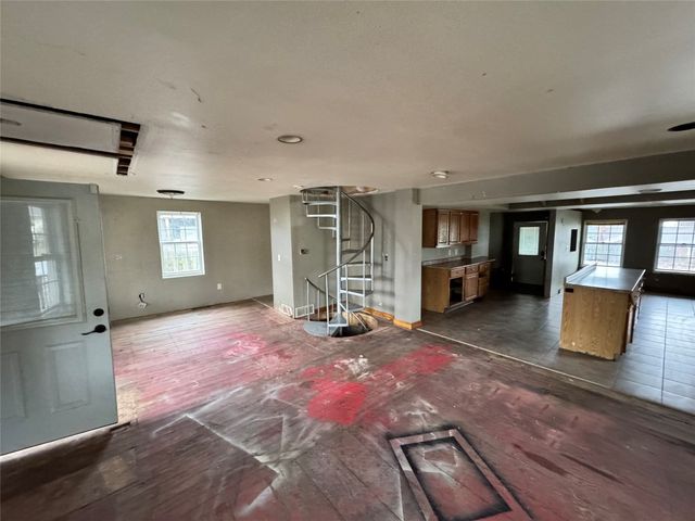 3025 PINE Avenue, Erie, PA 16504